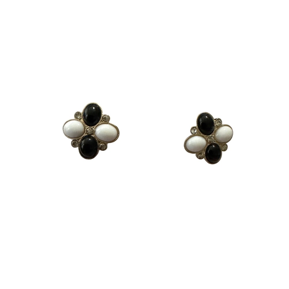 Vintage Style Black White Cabochon Rhinestone Quatrefoil Gold Tone Stud Earring